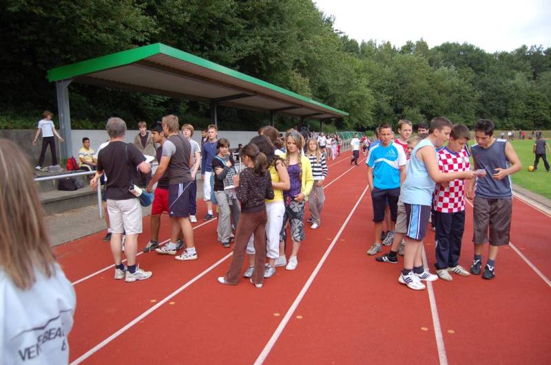 <i><b>Bundesjugendspiele-2008-089</b></i>