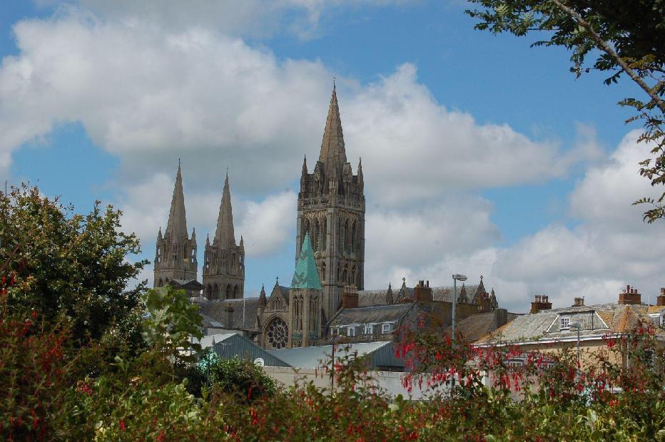 <i><b>Truro</b></i>