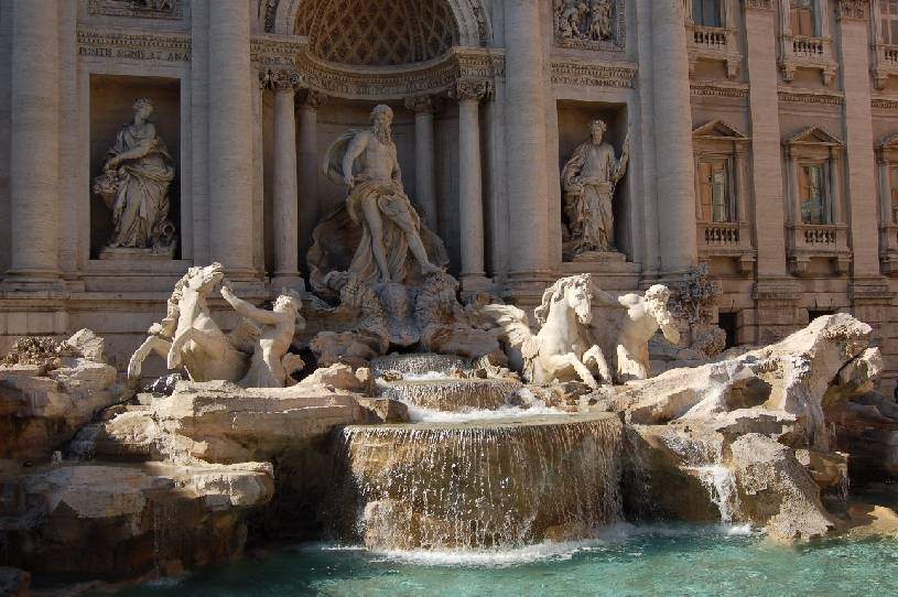 <i><b>216-Rom-Fontana_di_Trevi</b></i>