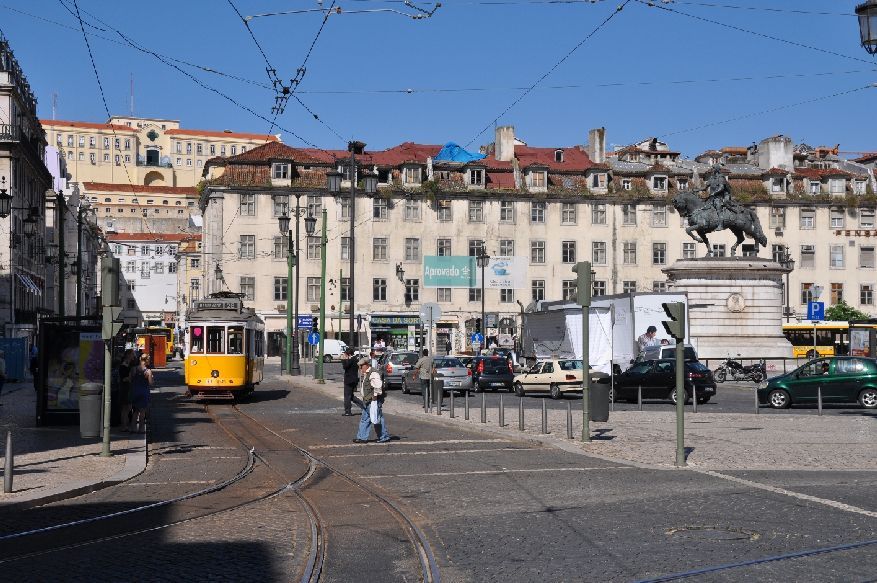 <i><b>329-Lisboa-Rossio</b></i>