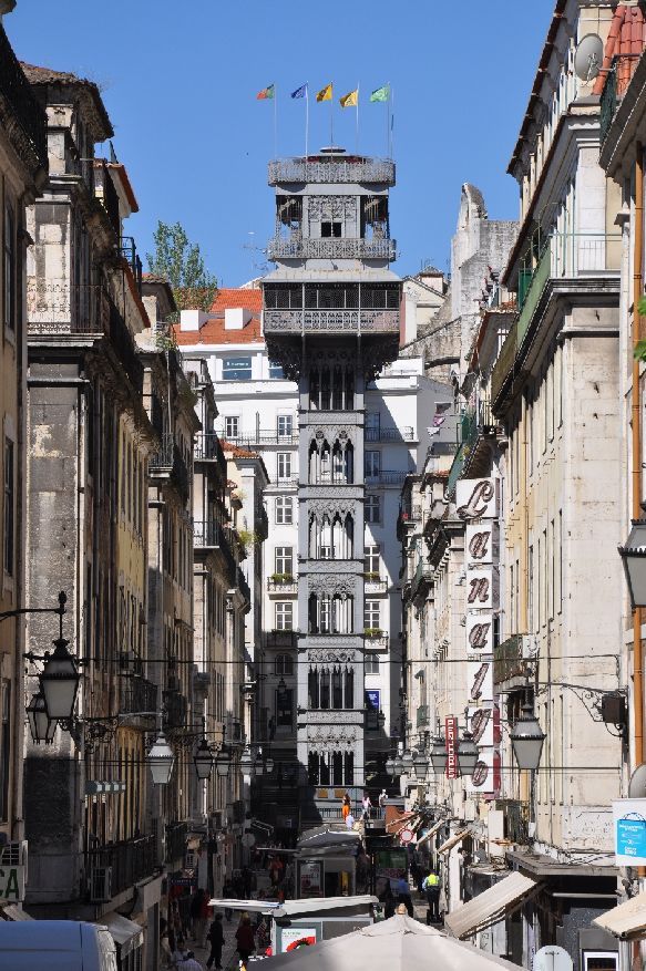 <i><b>330-Lisboa-Elevador</b></i>