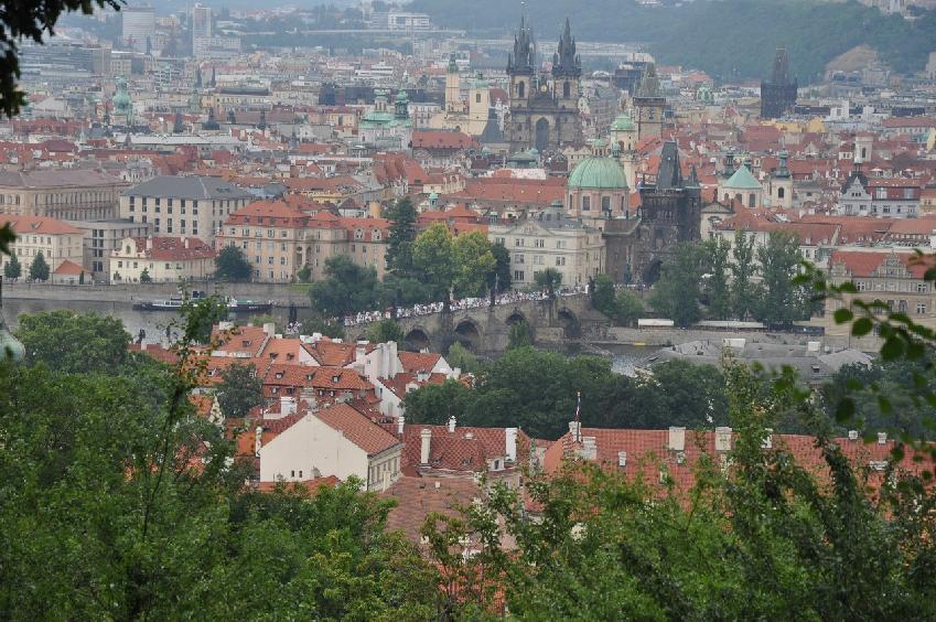 <i><b>645-Prag</b></i>