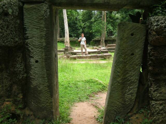 0082-Ta_Phrom