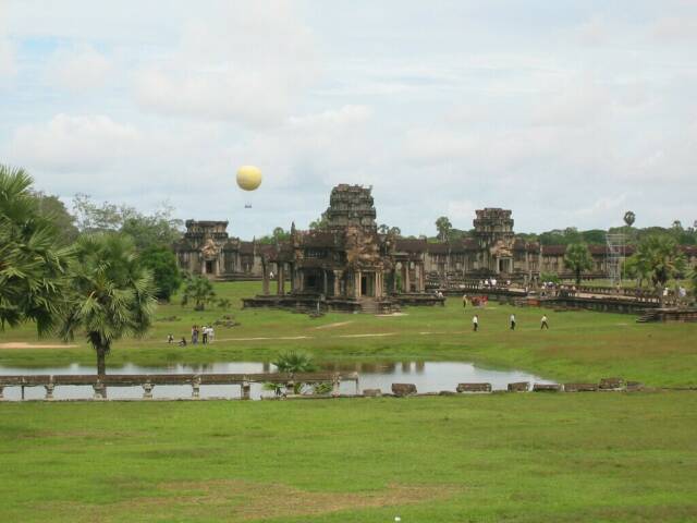 0141-Angkor_Wat