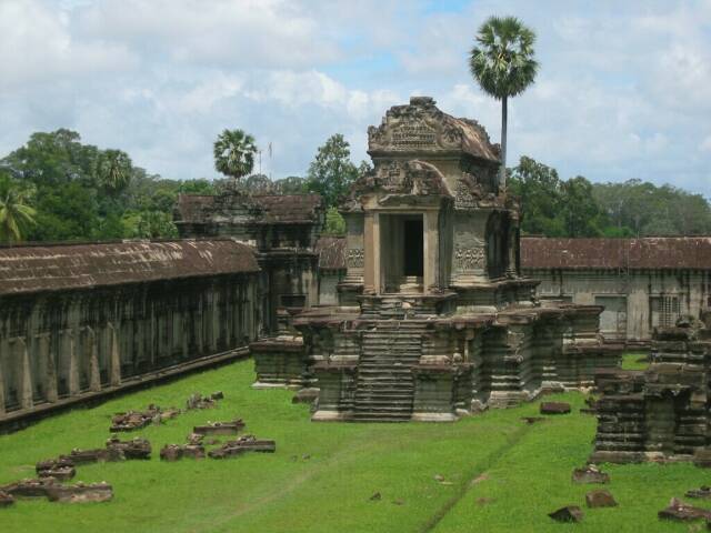 0163-Angkor_Wat