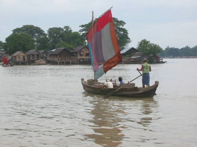 Auf dem Irrawaddy Fluss