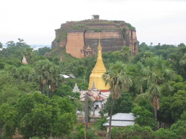 Blick auf Mingun Paya