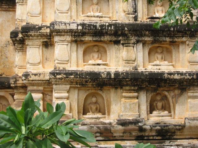 Alte Buddha Images an der Mahabohdi Paya