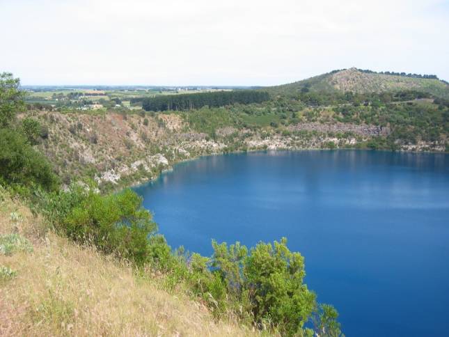 <i>Der Blue Lake</i>