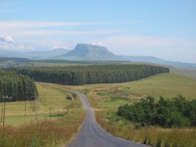 <i>Drakensberge an der Grenze von Lesotho</i>