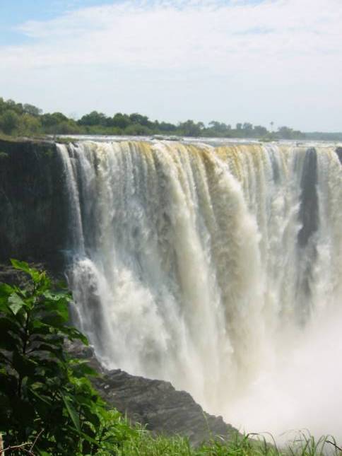 <i><b>Victoria Falls - Hauptwasserfall</b></i>