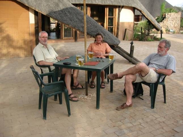 <b>Sundowner in der iGowati-Lodge</b>